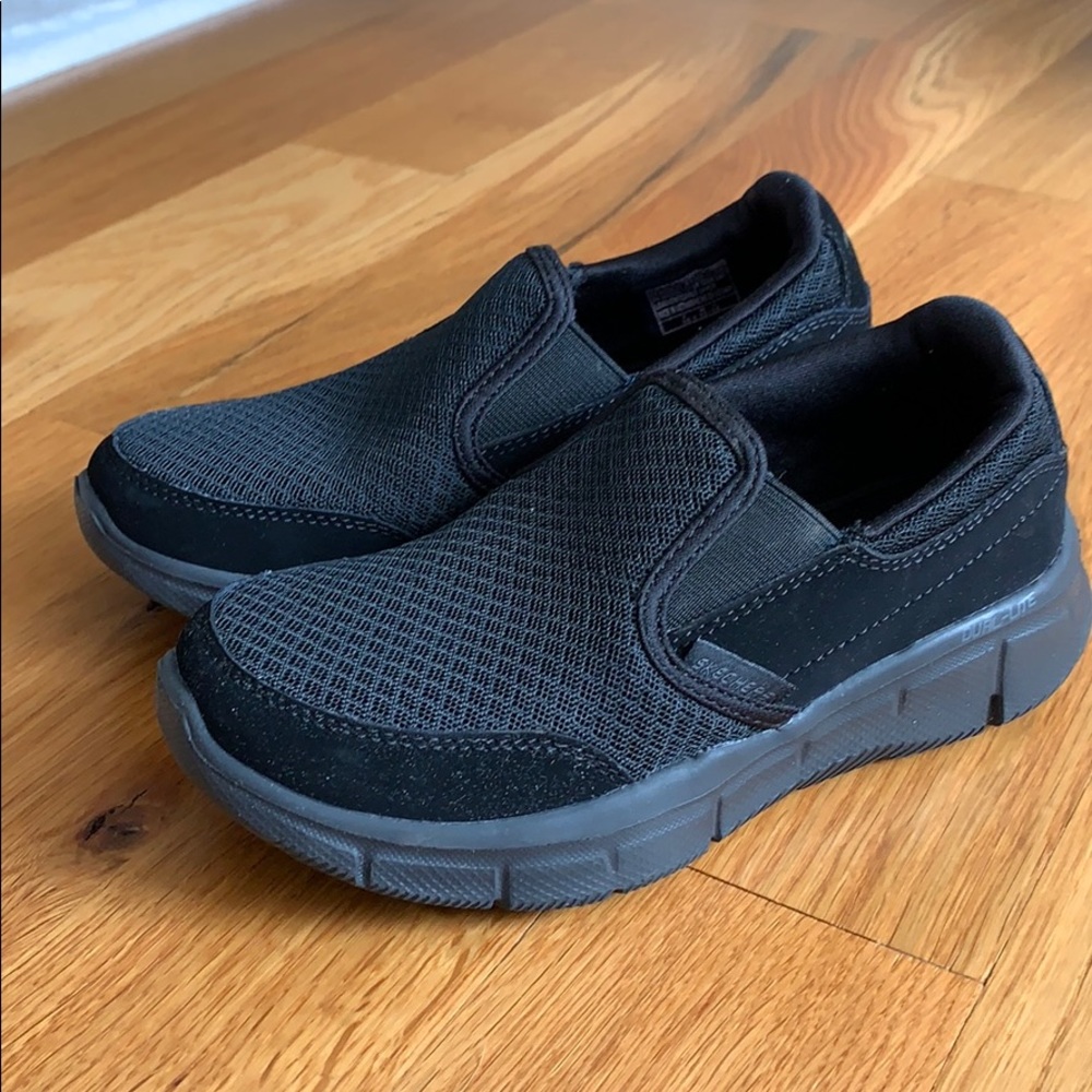 Sketchers memory foam black shoes